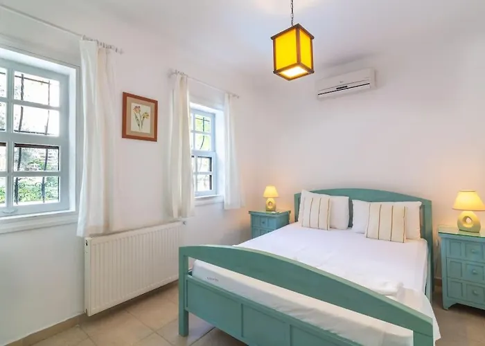 Likya- 5 Bedroom With Private Pool And Gardens * Kalkan