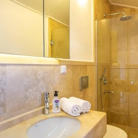 Likya- 5 Bedroom With Private Pool And Gardens Villa Kalkan