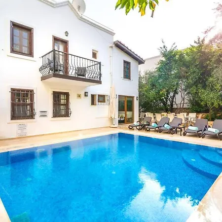 Likya- 5 Bedroom With Private Pool And Gardens Kalkan