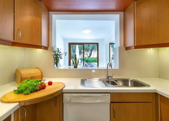 Likya- 5 Bedroom With Private Pool And Gardens Kalkan